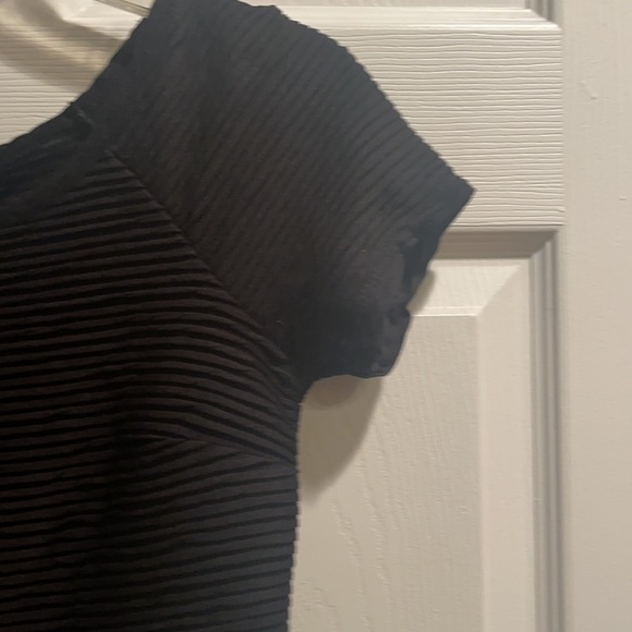 Zara small black short sleeve ribbed shirt - Picture 2 of 3